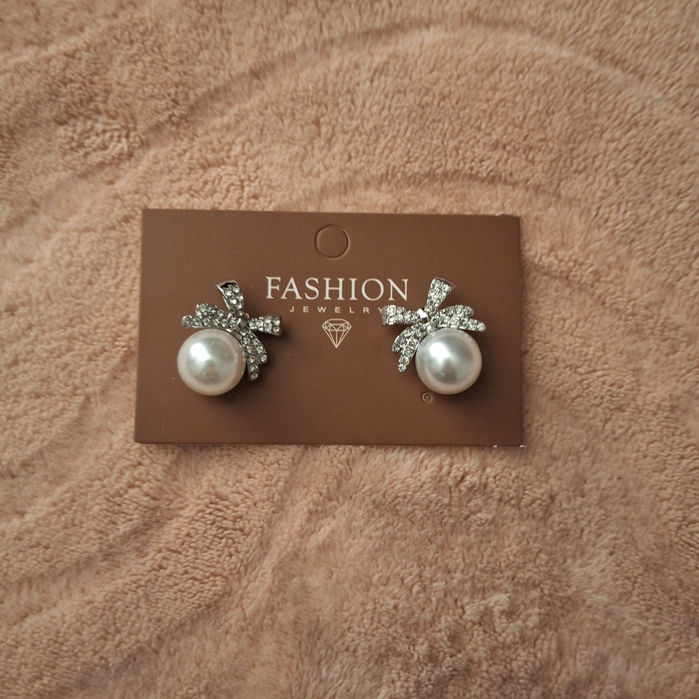 Fashion Jewelry Silver Crystal Pearl Earrings